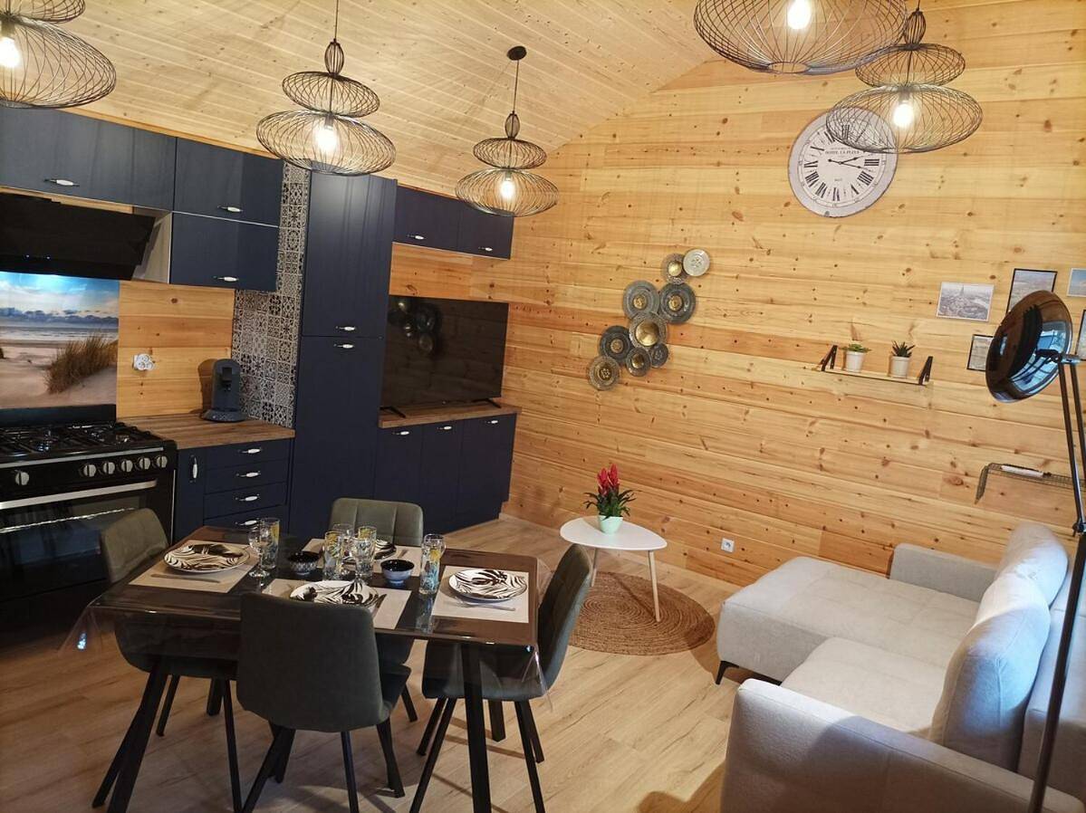Two-Bedroom House in Bourbourg, Région de Dunkerque