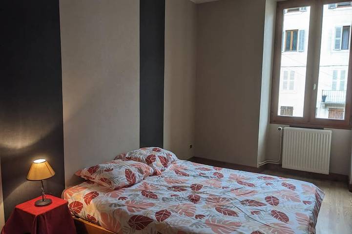 Entire apartment, Duplex de 90m2, Balcon et Salle de jeu in Saint-Claude (Jura), Parc naturel régional du Haut-Jura