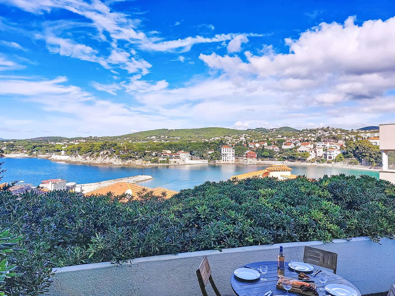 Ganze Wohnung, Le Chateau in Bandol, Toulon Region