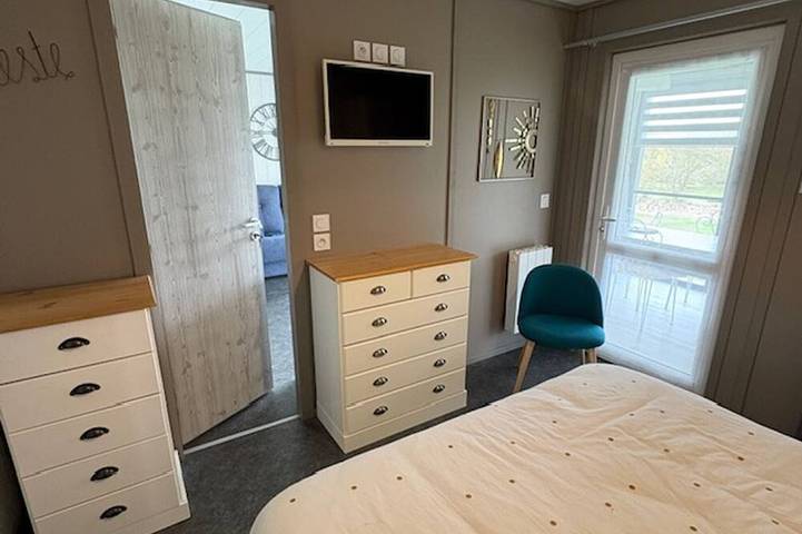 Gîte pour 6 personnes, avec terrasse et piscine à La Chapelle-Hermier - 3