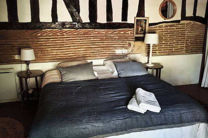 Charming 17th century house on 1 ha of land 4 minutes from Bergerac in Bergerac, Périgord Pourpre