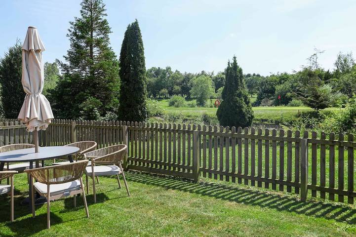 Cottage for 6 people, with Hot tub and Garden in Bedfordshire