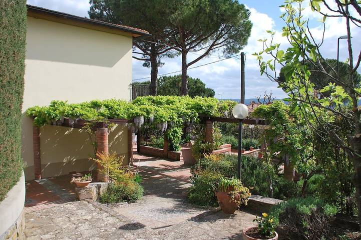 Casa vacanza per 4 persone, con balcone e giardino - 1