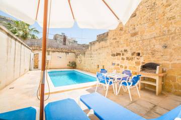 Villa for 6 People in Xewkija, Gozo, Photo 1