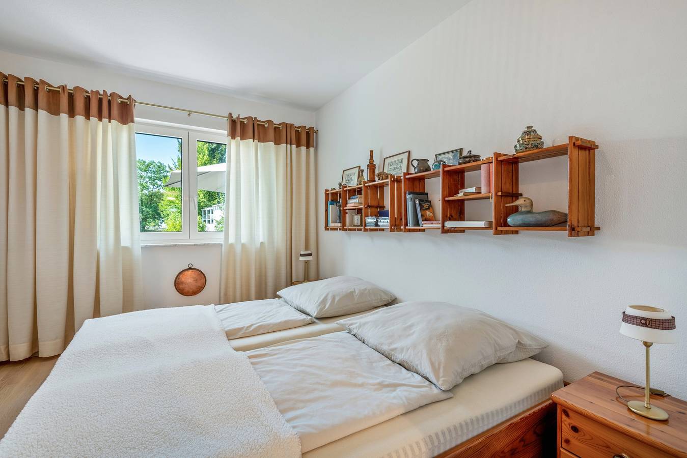 Ganze Wohnung, Ferienwohnung „Bernhards“ mit großer Terrasse, Garten und Wlan in Altmannstein, Altmühltal