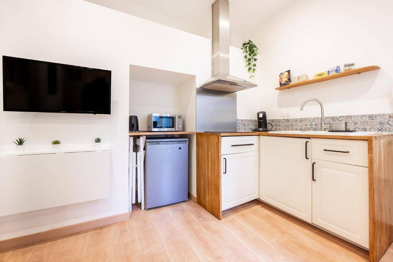 Appartement entier, One-Bedroom Apartment in Longjumeau, Essonne