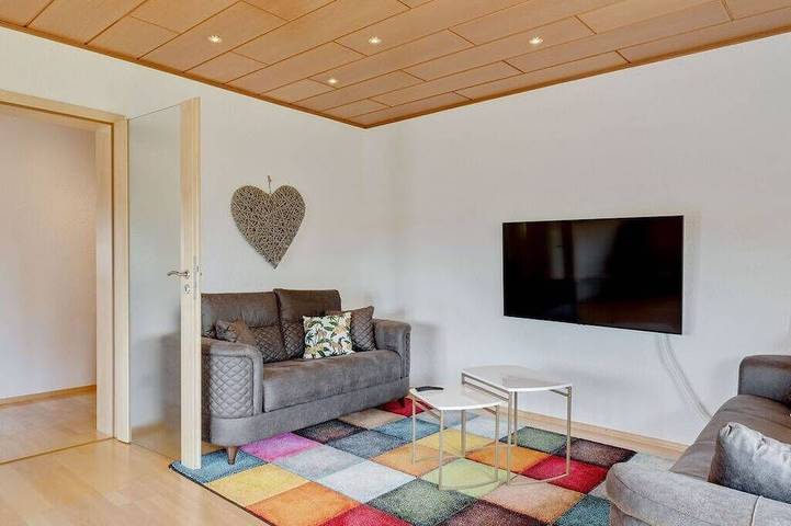 Ferienwohnung für 5 Personen, mit Balkon und Whirlpool - 1