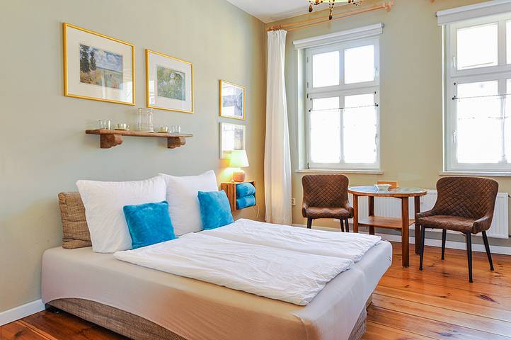 Ganze Ferienwohnung, Ferienwohnung Pünktchen im LoggiaHaus am Schloss in Rheinsberger See, Rheinsberg