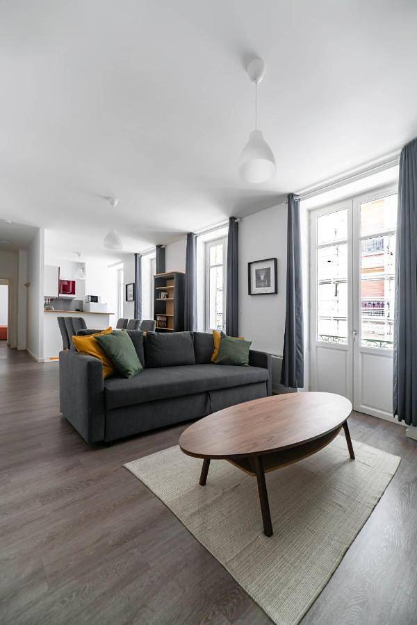 Gîte pour 6 personnes, avec vue et balcon dans Palais des Congrès Opéra
