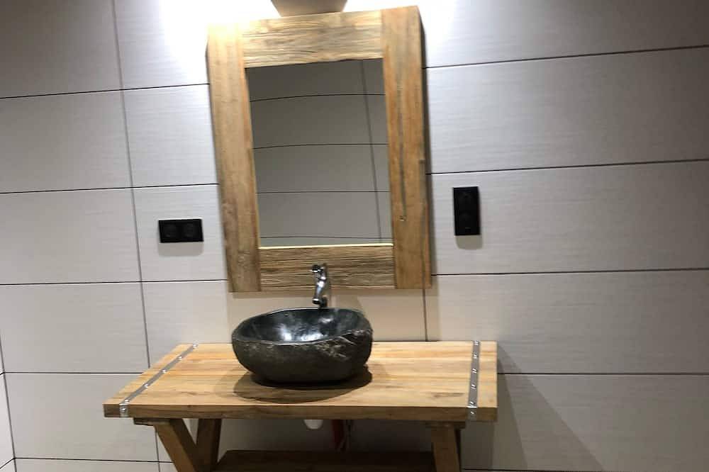 Chalet Cour des 3 Céline 6 Personnes Vieux Village in Bonneval-sur-Arc, Saint-Jean-de-Maurienne region