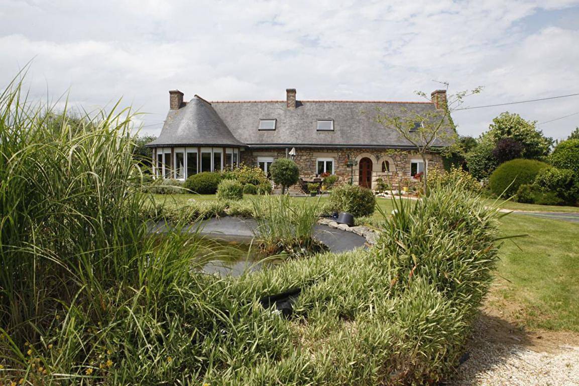 La Maison du Bonheur - Ch. les 2 Rivieres in Brélidy, Région de Guingamp