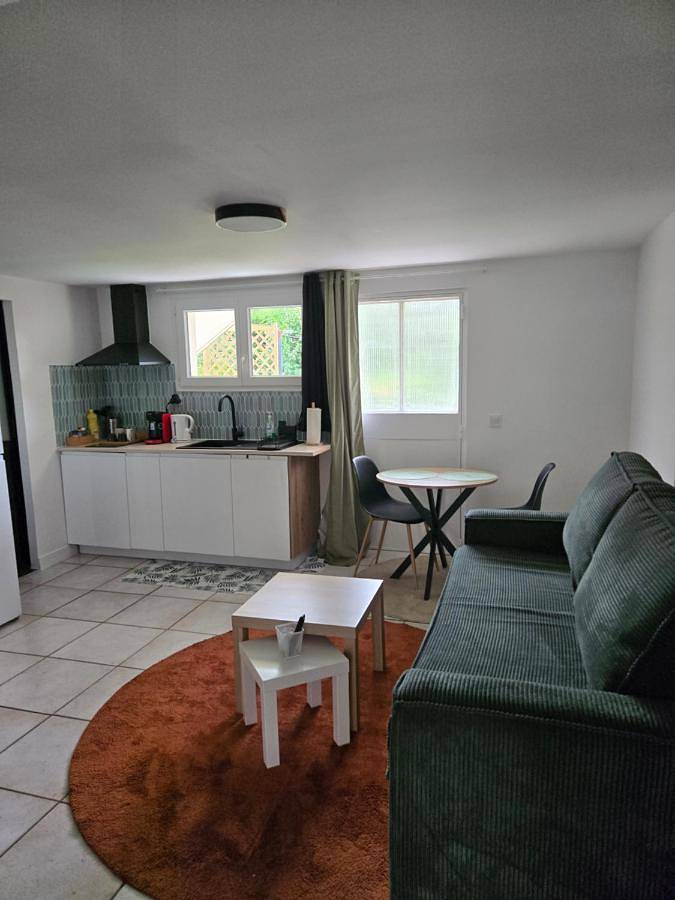 Appartement entier, Studio 1 indépendant proche Paris in Épinay-sur-Seine, Seine-Saint-Denis