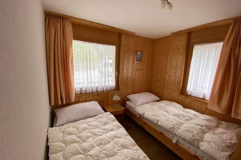 Ganze Wohnung, Sehr komfortable 3 Zimmerwohnung für 4 - 6 Personen : Wohnraum mit Doppelsofabett - Küche mit Geschi in Grimentz, Anniviers