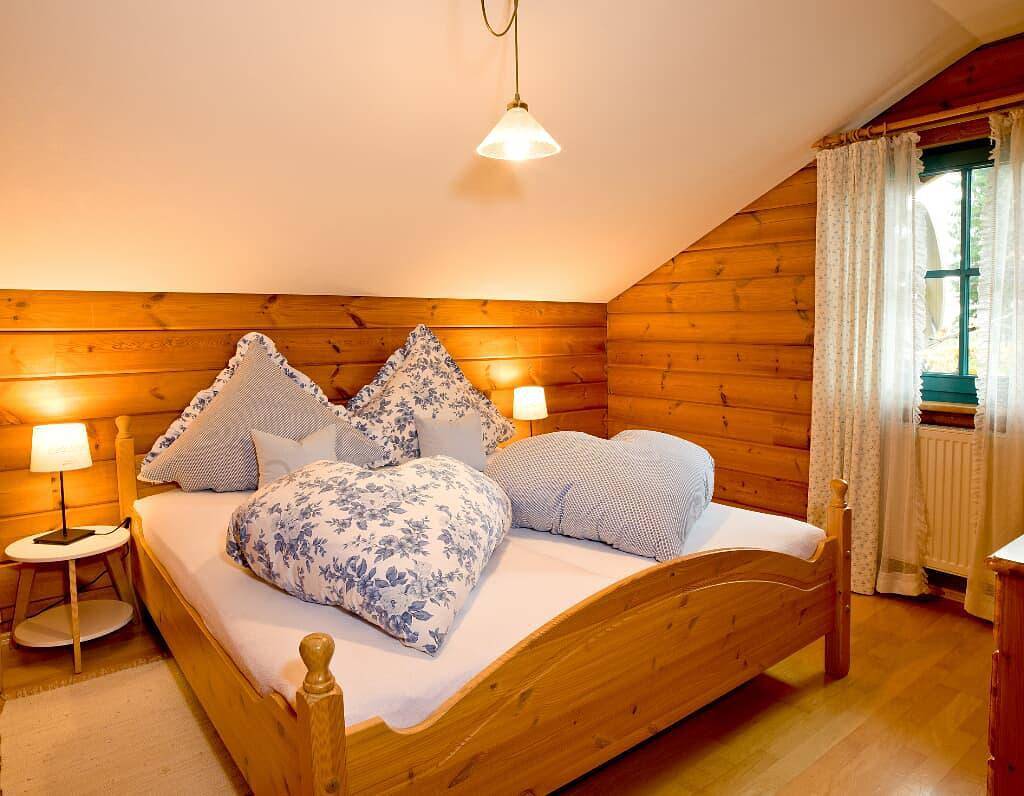 Ferienhaus Mitterdorf - Ferienwohnung Haidel (61 qm) mit großem Balkon in Mitterfirmiansreut, Philippsreut