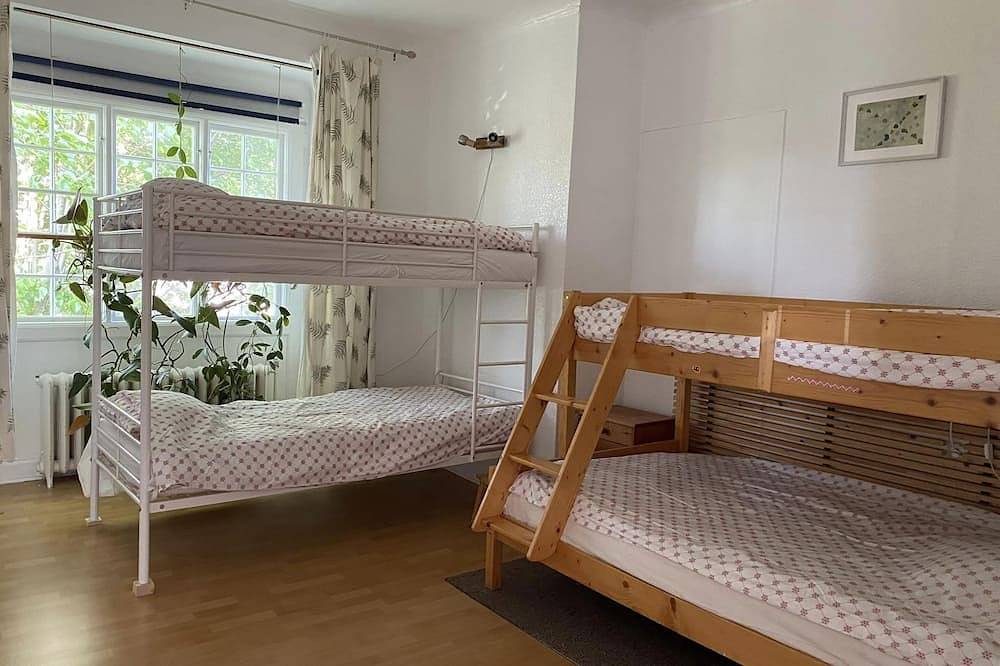 Ganze Wohnung, Kristinehamn near bus and train station. in Kristinehamn, Vänern