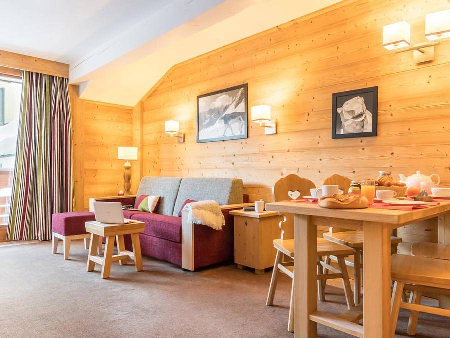 Pierre & Vacances Premium Résidence Les Chalets du Forum - Apartment 5 persons - (max 4 adults) Standard in Courchevel 1850, Saint-Bon-Tarentaise