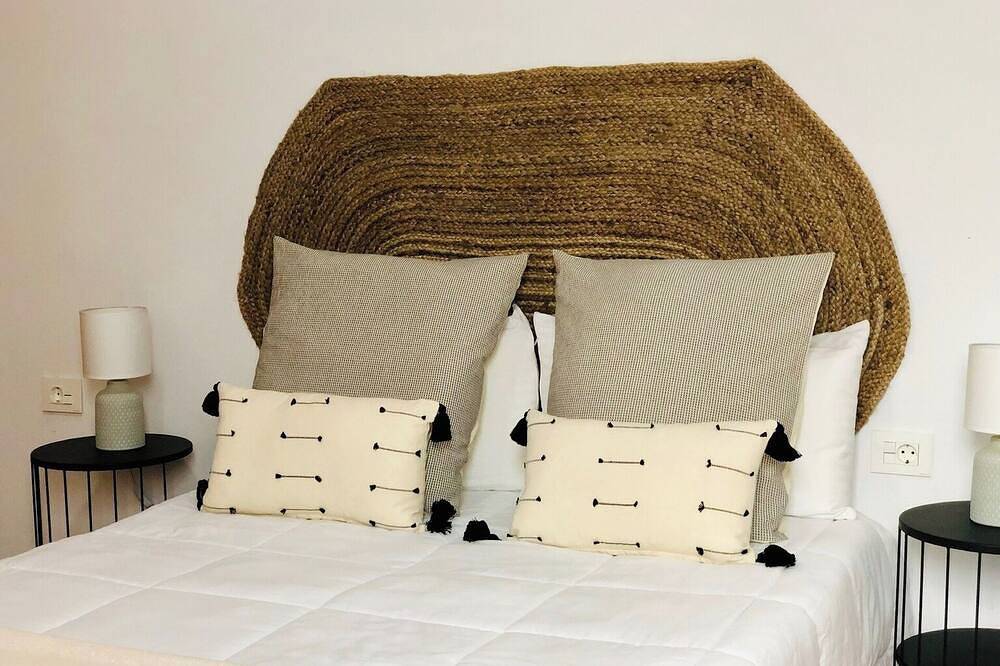 Entire apartment, Canaryislandshost l Surf Lanzarote in Famara Beach, Teguise