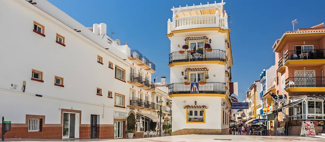 Gehele studio, Studio 'Casa Jose 3' met zeezicht en airconditioning in Torremolinos Centre, Torremolinos
