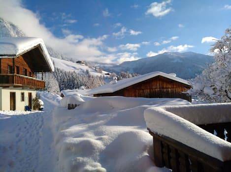Gîte pour 4 personnes, avec balcon ainsi que jardin et vue, adapté aux familles à Alpbach - 3