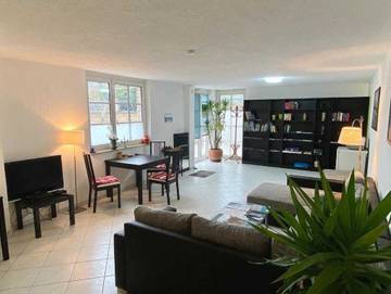 Ferienwohnung für 2 Personen, mit Garten und Pool sowie Terrasse, kinderfreundlich in Erfurt