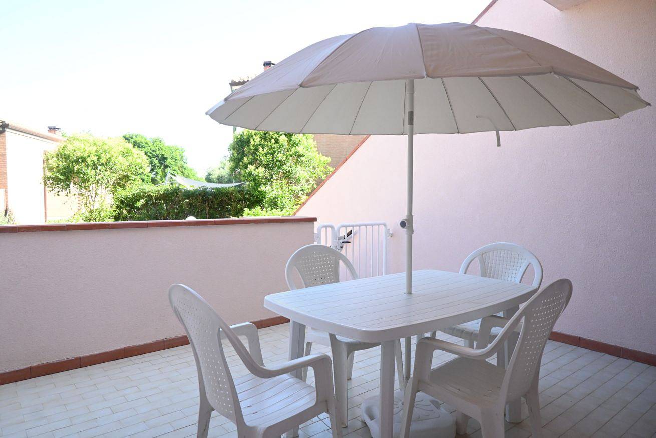 Ganze Wohnung, S205 - Sirolo, three-room apartment with portico and a / c in Sirolo, Riviera del Conero