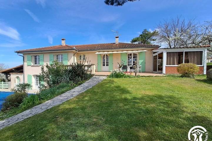 Maison de vacances pour 6 personnes, avec piscine et jardin, animaux acceptés