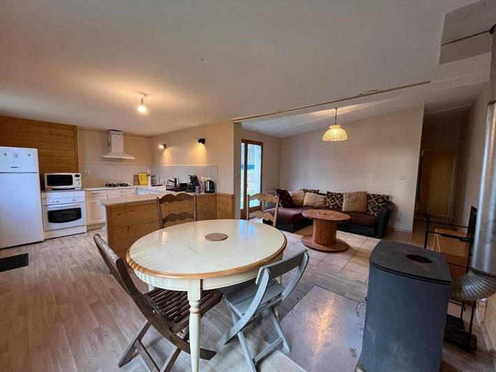 Location de vacances pour 4 personnes, avec terrasse à Soucelles