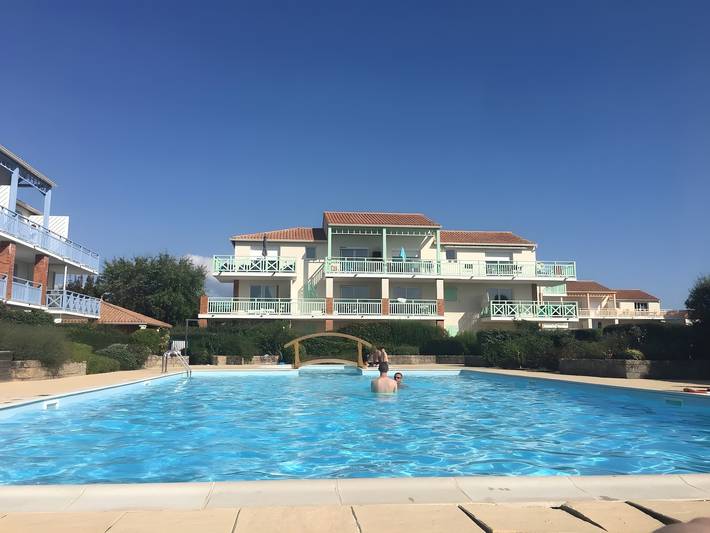 Location de vacances pour 4 personnes, avec jardin, adapté aux familles dans Golf de Pornic