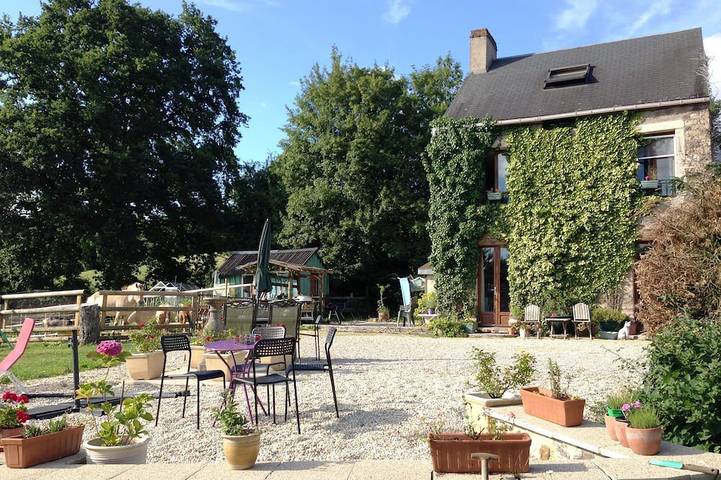 Gîte pour 8 personnes, avec Terrasse et Jardin
