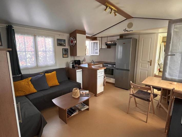 Camping pour 5 personnes, avec jardin et piscine