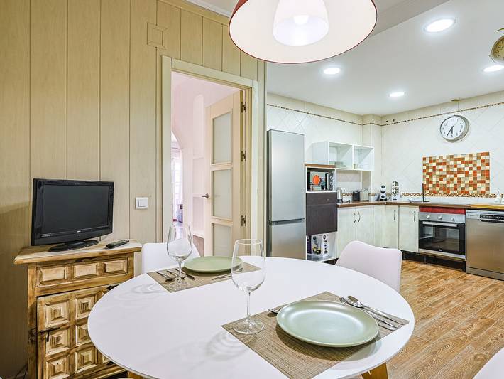 Apartamento para 6 personas, con Terraza en Mairena del Aljarafe