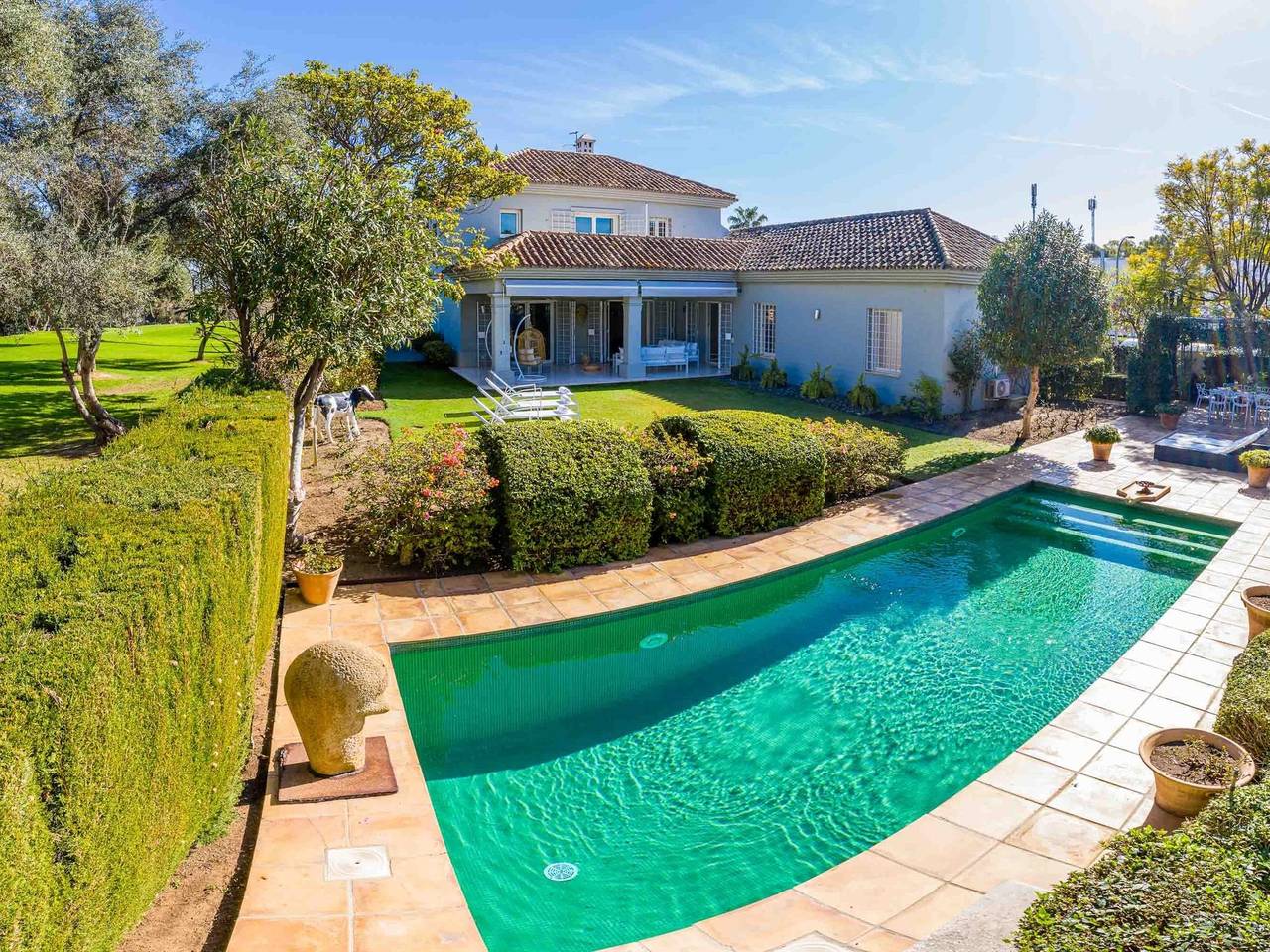 Elegant Villa For Golfers: Outdoor Bbq, Pool And Solarium, Plus Home Cinema Room in Guadalmina, San Pedro Alcantara