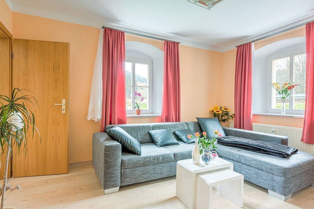 Ganze Wohnung, Ruhige Flucht in Rauschenbach in Neuhausen/Erzgebirge, Chemnitz und Umgebung