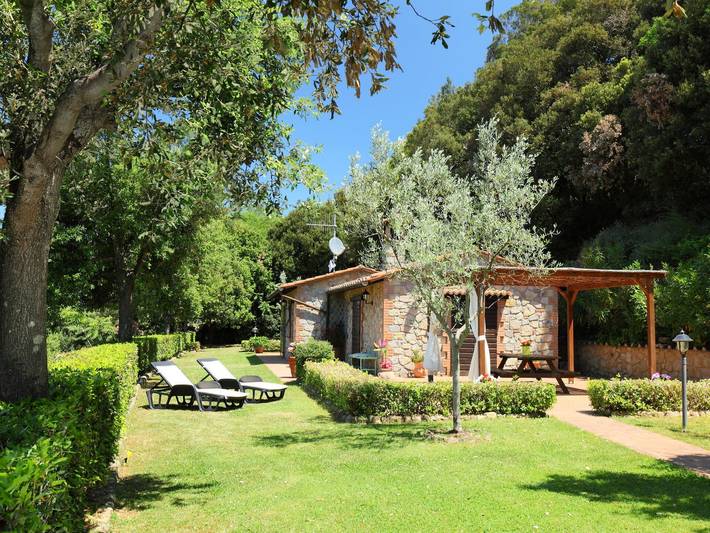 Agriturismo per 4 persone, con Giardino a Roccastrada
