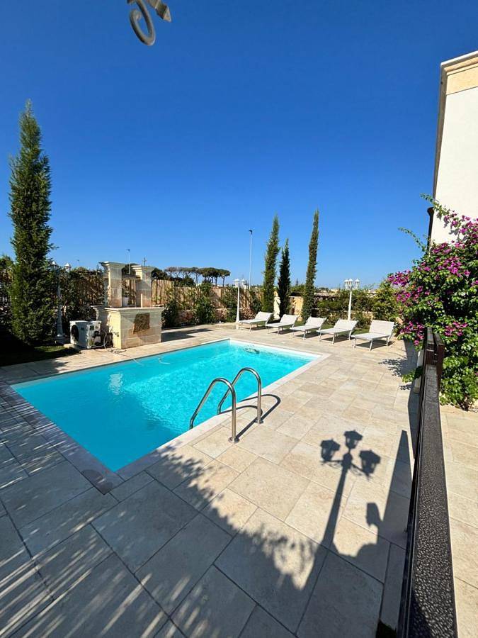 Location de vacances pour 6 personnes, avec Jardin ainsi que Piscine et Vue à La Lama