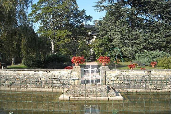 Location de vacances pour 11 personnes, avec jardin à Saint-Martin-de-Lixy