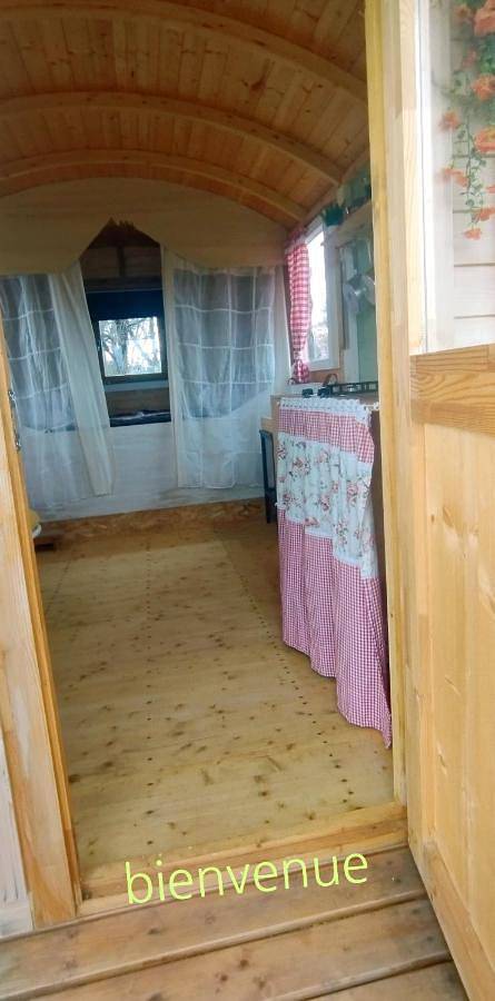 Chalet pour 2 personnes, avec vue et jardin dans le Cantal - 3