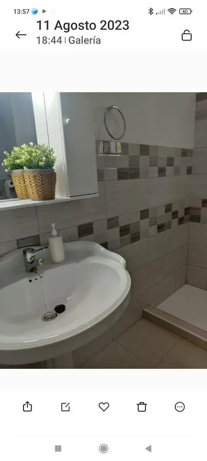 Ferienwohnung für 6 Personen, mit Terrasse und Pool sowie Ausblick - 1