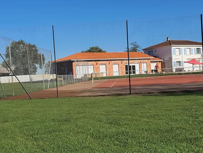 Chalet para 18 personas, con vistas además de piscina y jardín - 1