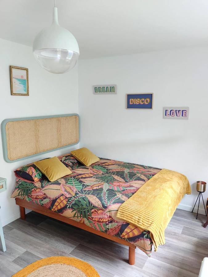 Apartahotel para 4 personas, con Terraza además de Jardín y Vistas en Rias Baixas