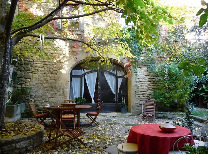 Location de vacances pour 2 personnes, avec jardin à Vers-Pont-du-Gard - 2