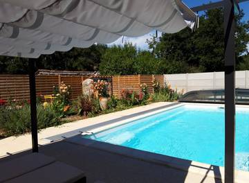 Chambre d’hôte pour 2 personnes, avec jardin ainsi que jacuzzi et piscine en Vendée
