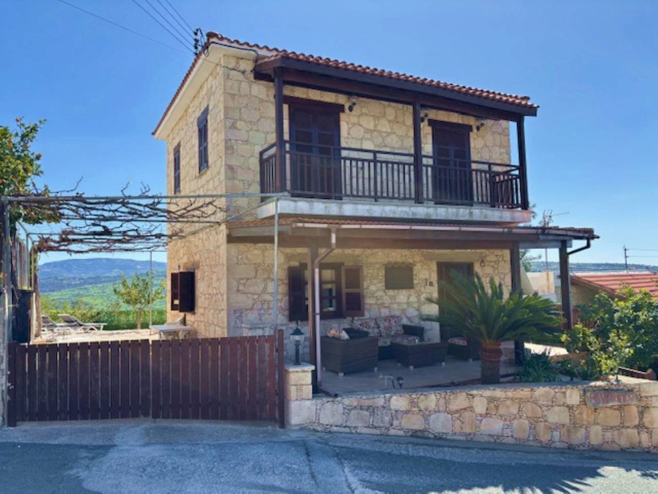St Visianos stone house in Südzypern