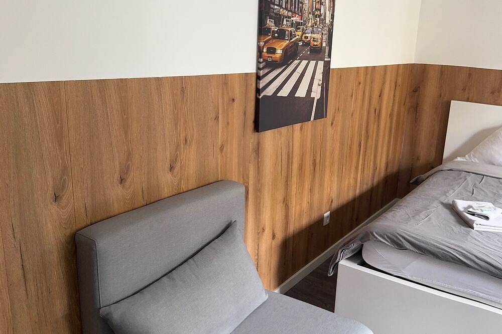 Entire apartment, Comfortable city apartment in Cologne's Südstadt district, close to the Rhine and restaurants in Cologne, Rhineland