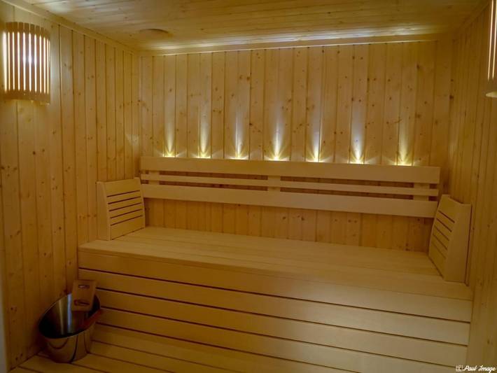 Location de vacances pour 18 personnes, avec terrasse ainsi que vue et sauna dans Cluj-Napoca - 3