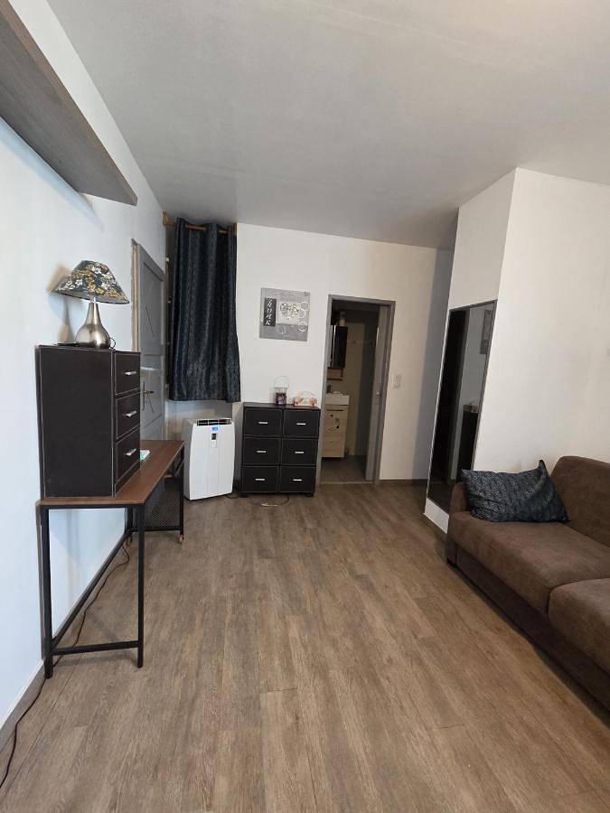 Appartement entier, Studio en bas de villa in Puget-sur-Argens, Côte méditerranéenne (France)