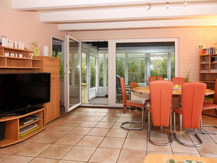 Ferienhaus für 4 Personen, mit Terrasse und Garten in Warwerort - 4