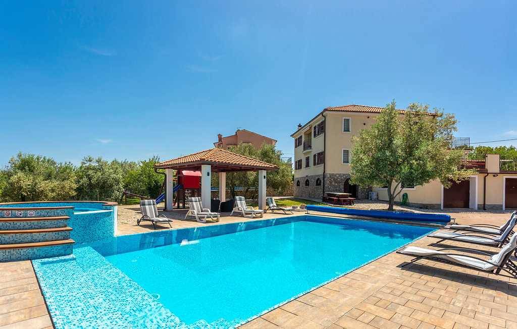 Ferienhaus für 14 Personen in Dobrinj, Krk