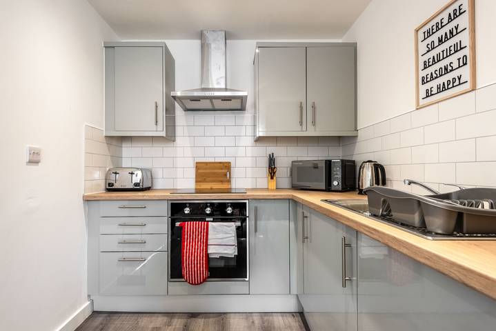 Ganze Wohnung, Smart 1 Bedroom Apartment in Central Rotherham in Südliches Yorkshire