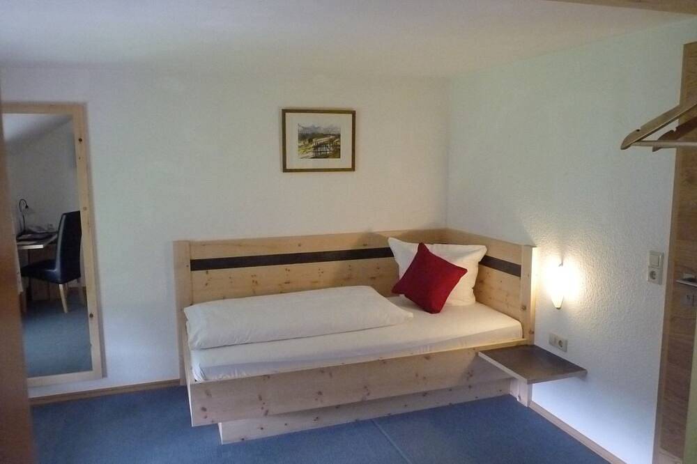 Ganze Wohnung, Einzelzimmer / Kleine Gade in Maierhöfen, Bayerisch Schwaben